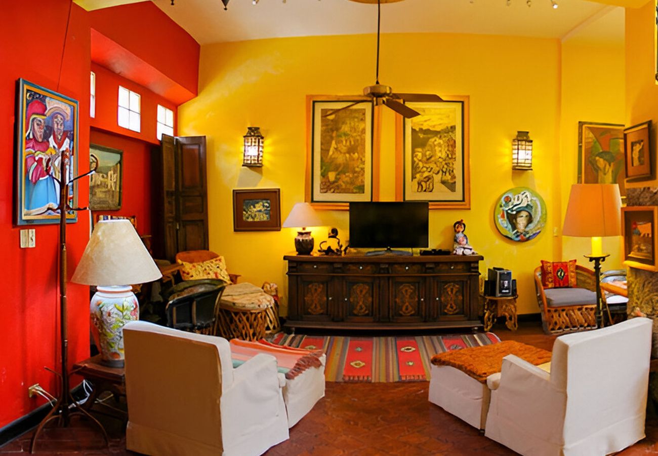 House in San Miguel de Allende - Casa Feliz
