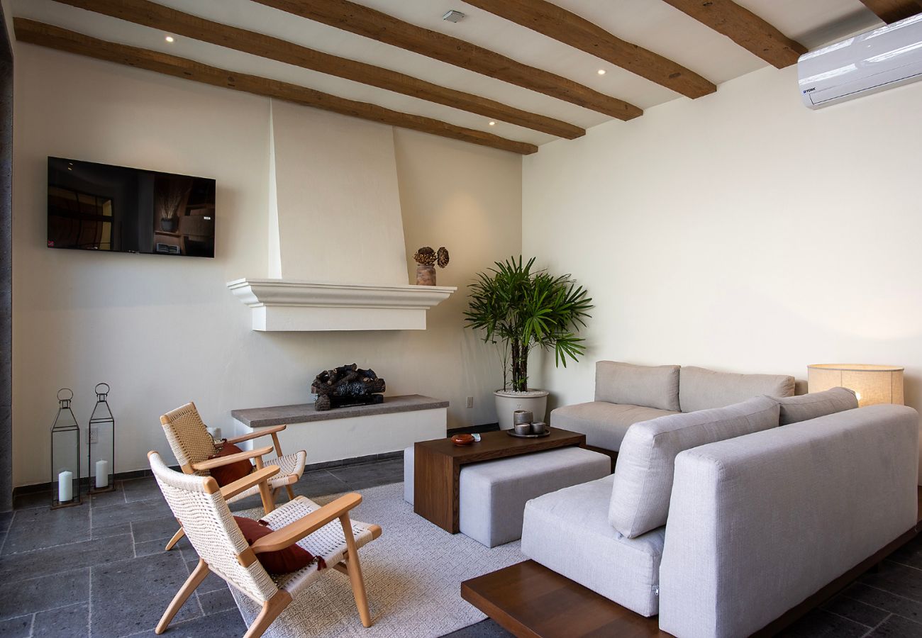 House in San Miguel de Allende - Casa Suspiros