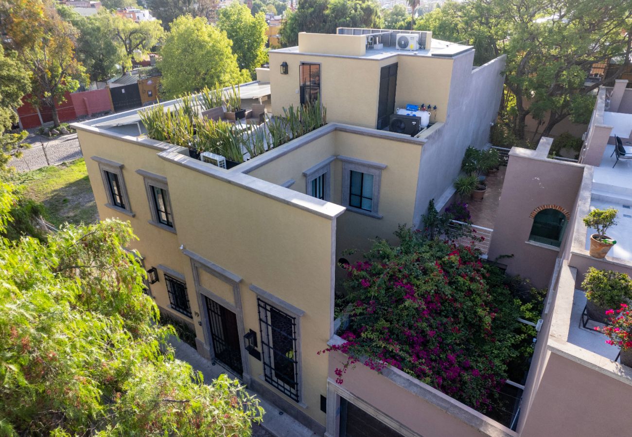 House in San Miguel de Allende - Casa Suspiros