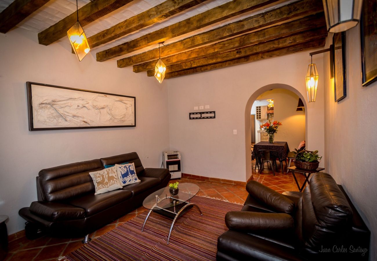House in San Miguel de Allende - Casa Arco Dorado