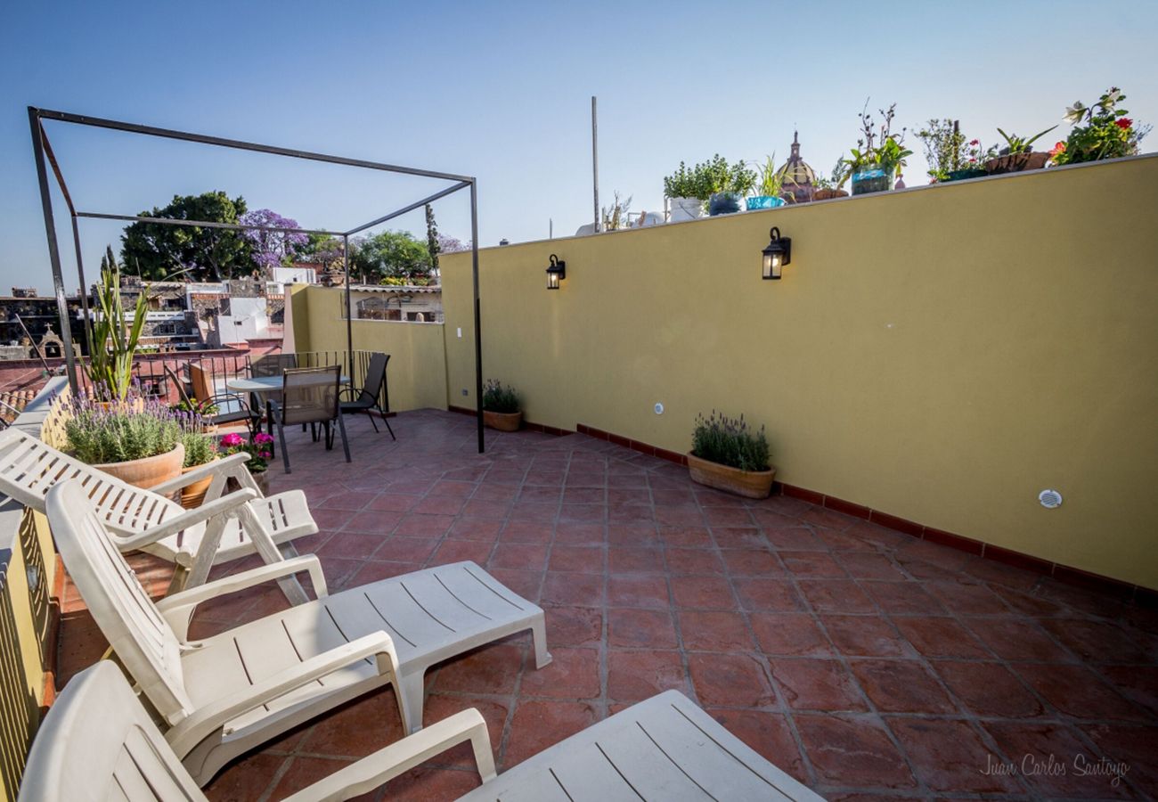 House in San Miguel de Allende - Casa Arco Dorado
