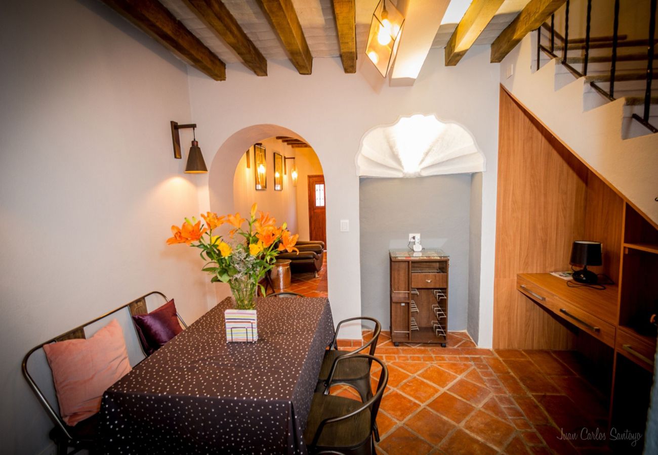 House in San Miguel de Allende - Casa Arco Dorado