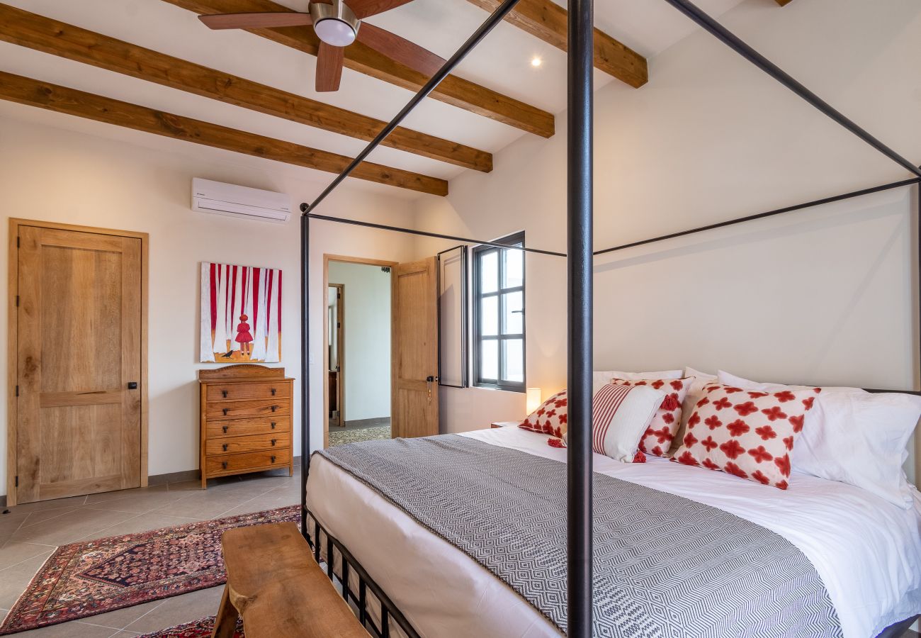House in San Miguel de Allende - Casa Colina Roja
